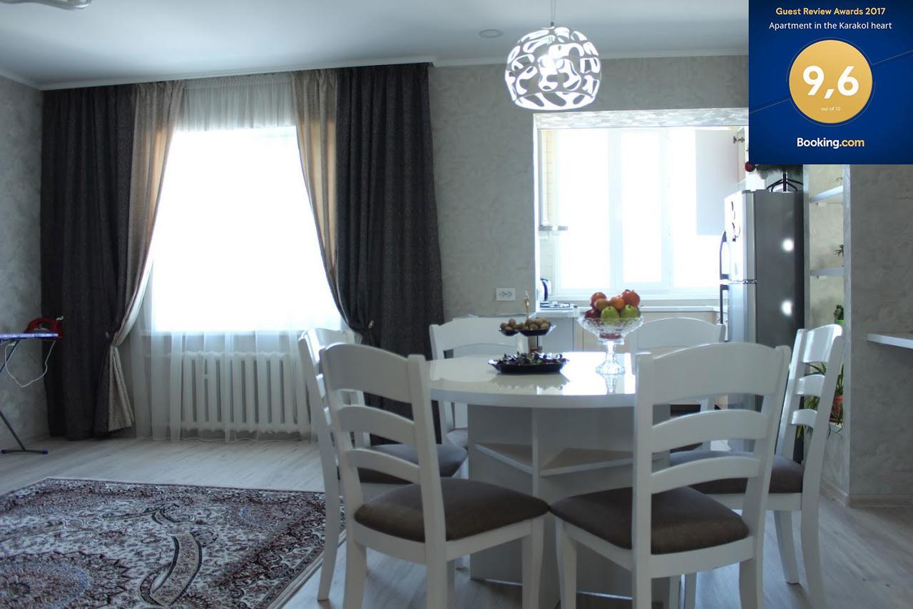 Apartment In The Karakol Heart Exterior foto